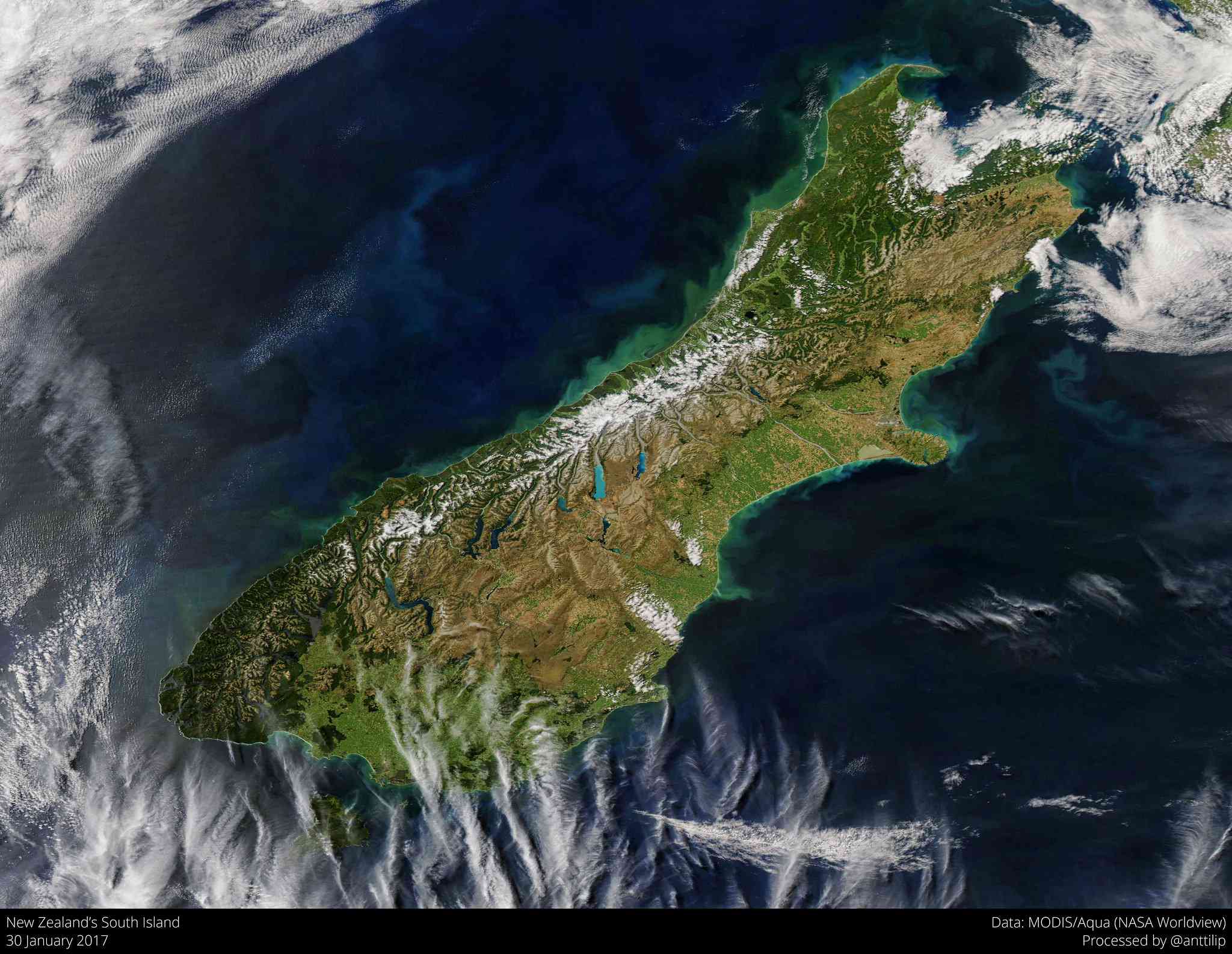 Imagen de satélite de la Isla Sur de Nueva Zelanda