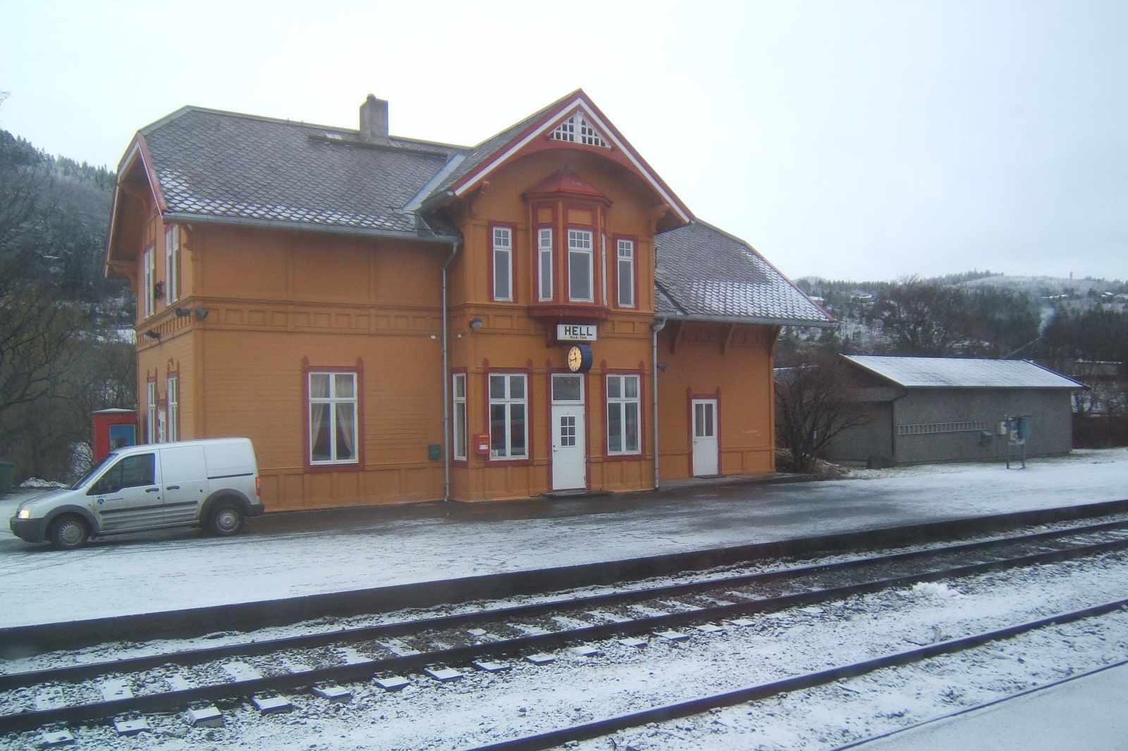 Hell, Noruega, estación de tren