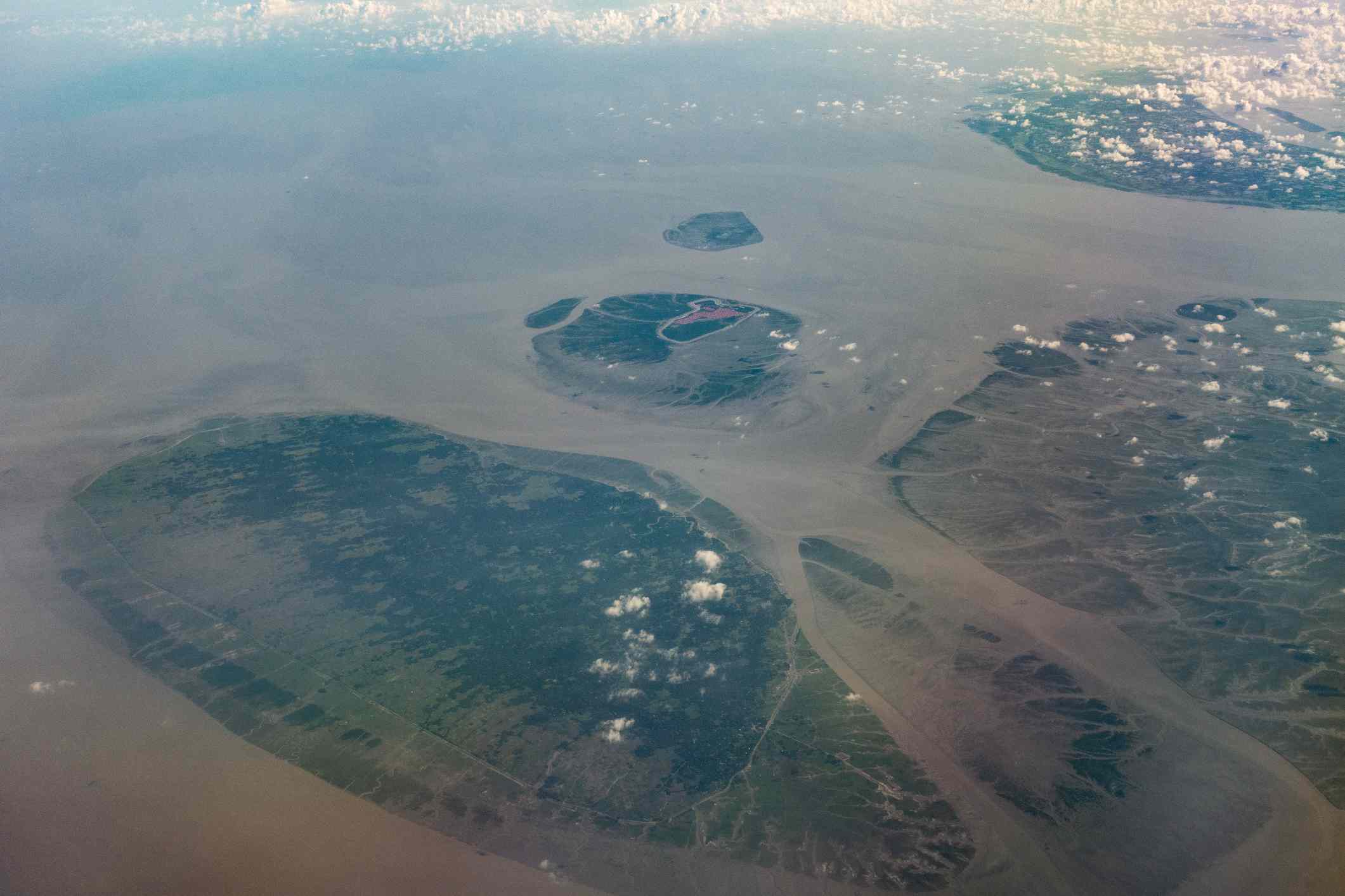Una imagen aérea de Char Piya, antes llamada Thengar Char, situada en la Bahía de Bengala,