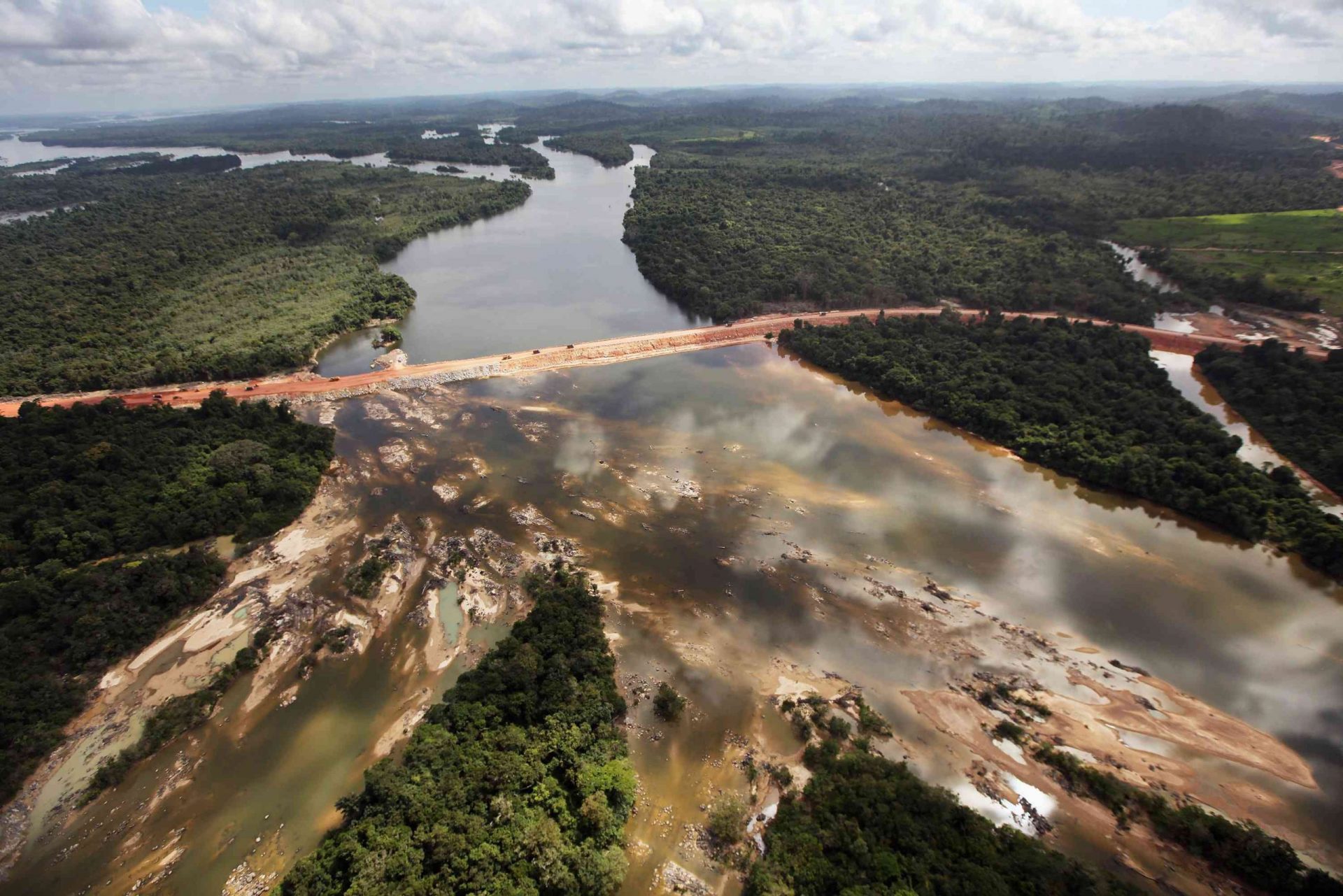 La presa de Belo Monte en construcción en Brasil