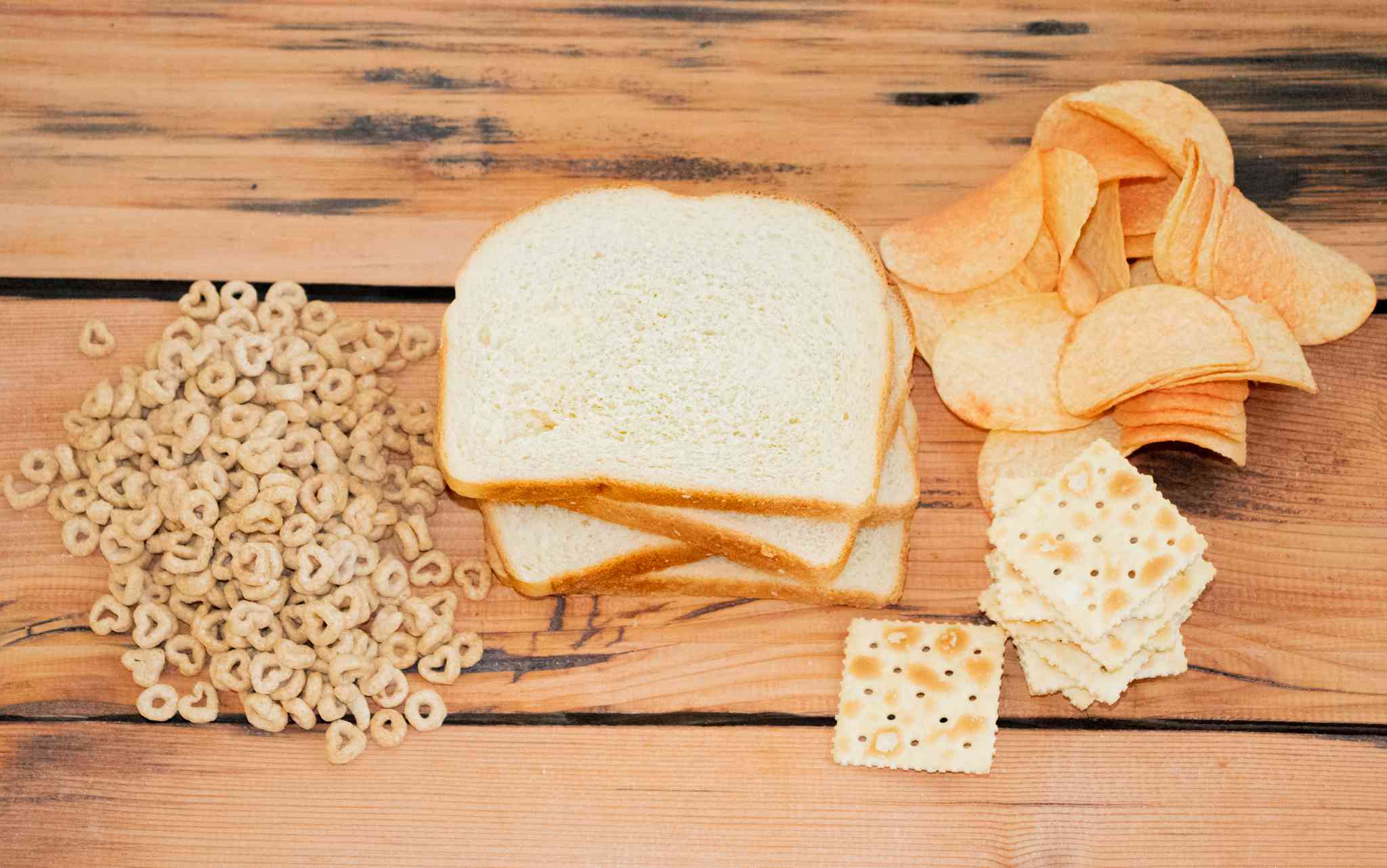 los cereales, el pan blanco y las patatas fritas son alimentos poco saludables y no aptos para patos