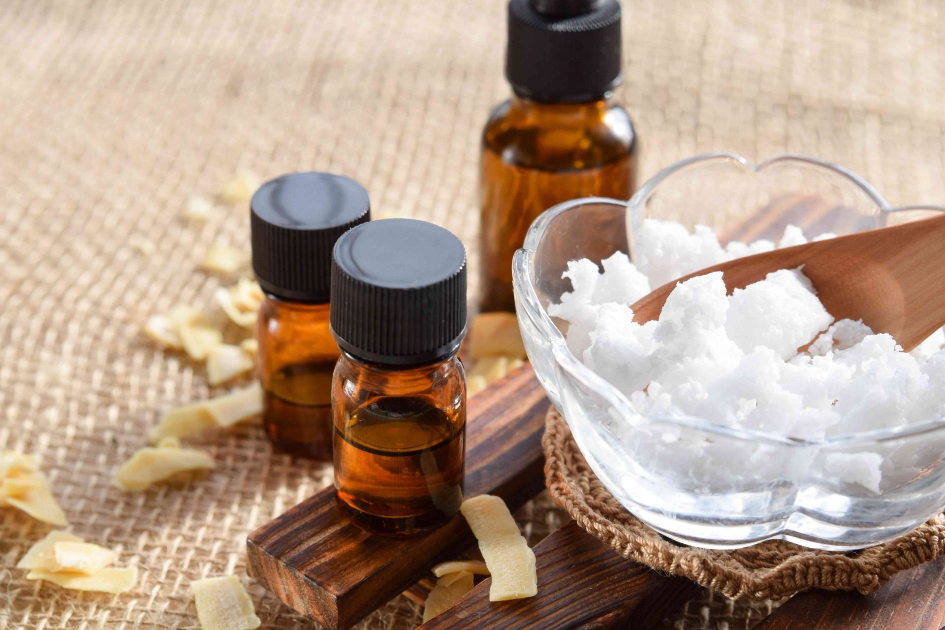 aceites esenciales y aceite de coco para tratamientos de belleza