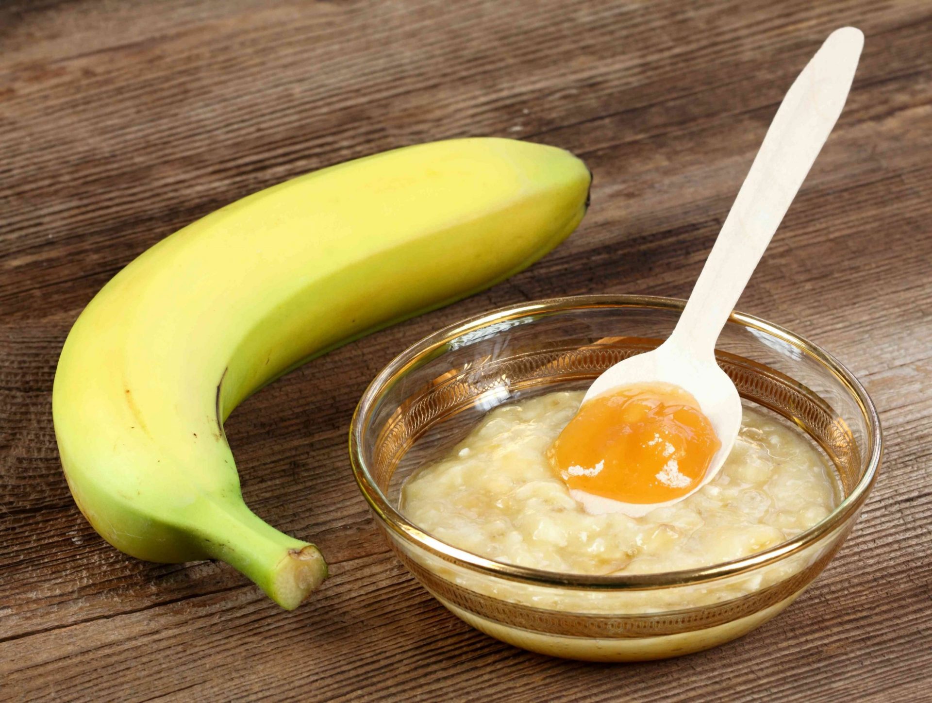 Mascarilla facial casera de plátano, yogur natural y miel