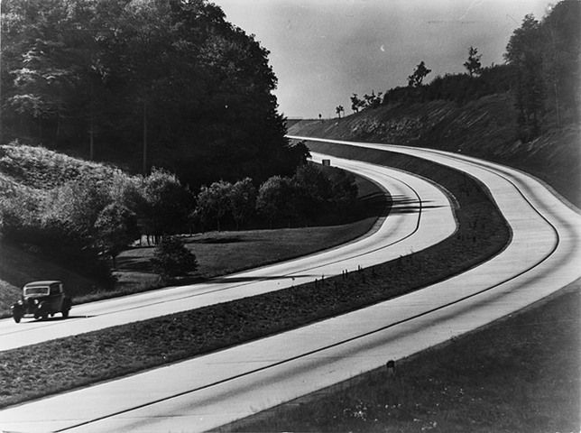 La autopista en 1937, cuando era nueva