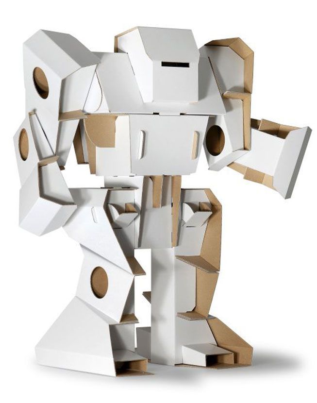 Un robot de cartón Calafant