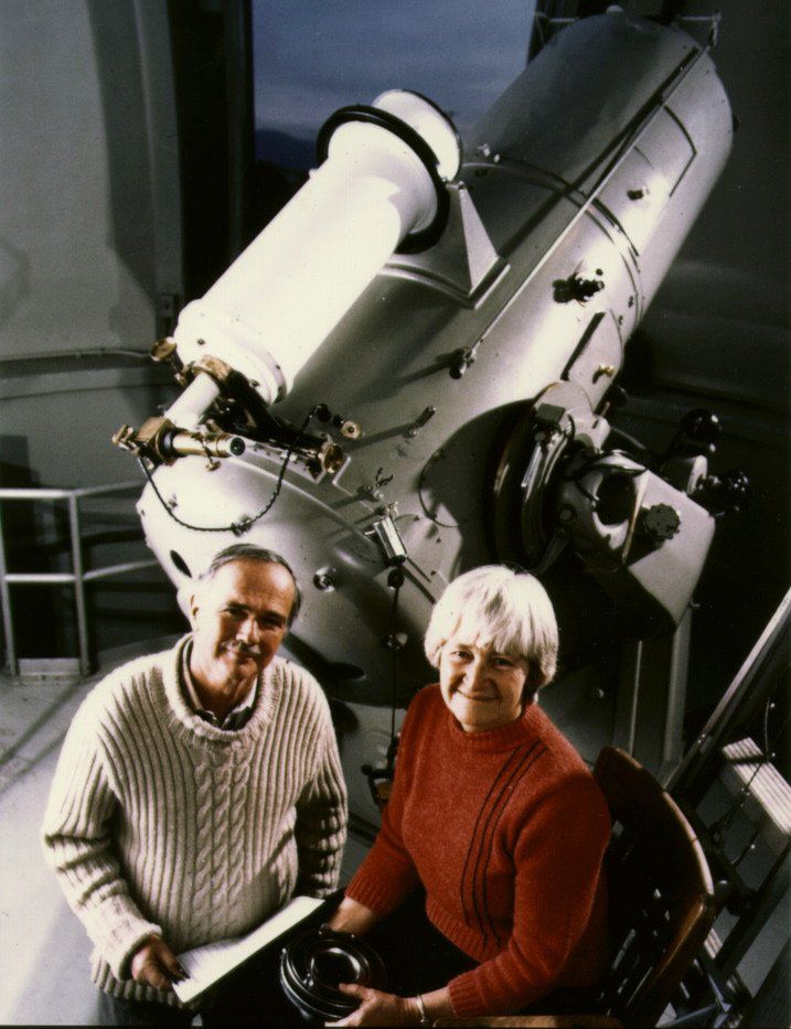 Gene y Carolyn Shoemaker en la Schmidt de 18 pulgadas del Observatorio Palomar