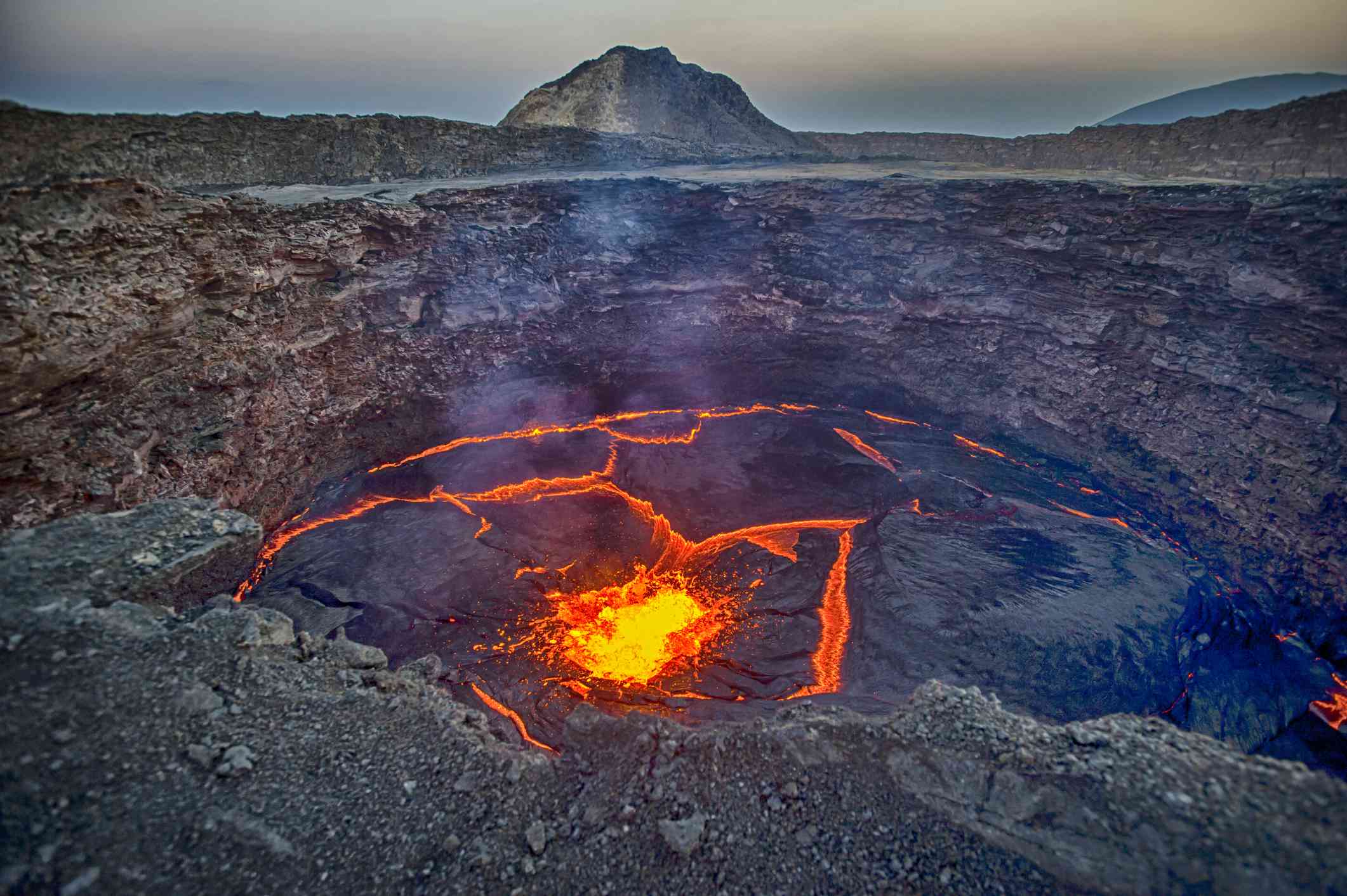 Vista del lago de lava del volcán Erta Ale, Etiopía